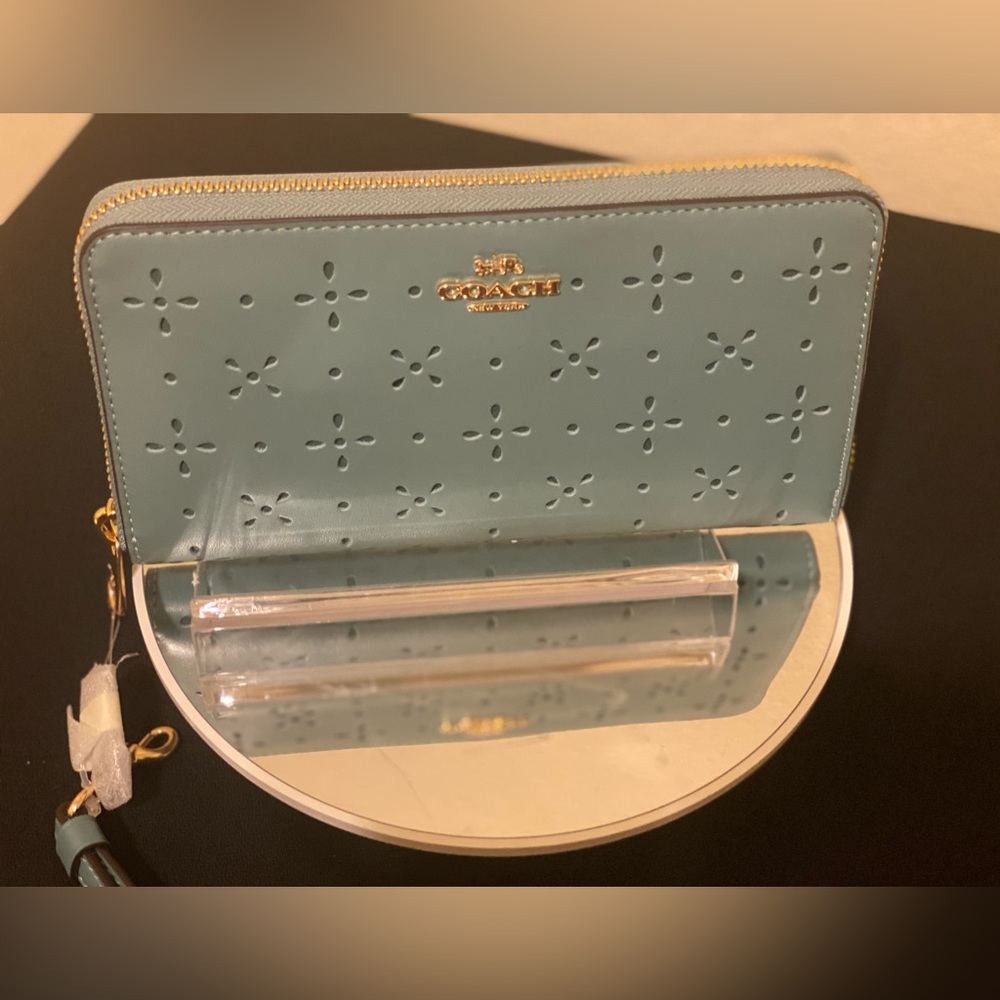 NWOT Coach Long Wallet